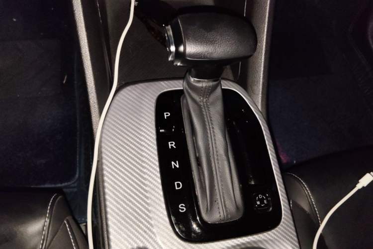 Used GAC Trumpchi GS3 2021 POWER 270T Automatic Luxury Edition Gear Lever