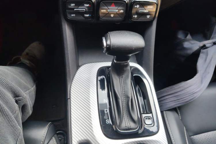 Used GAC Trumpchi GS3 2021 POWER 270T Automatic Luxury Edition Gear Lever