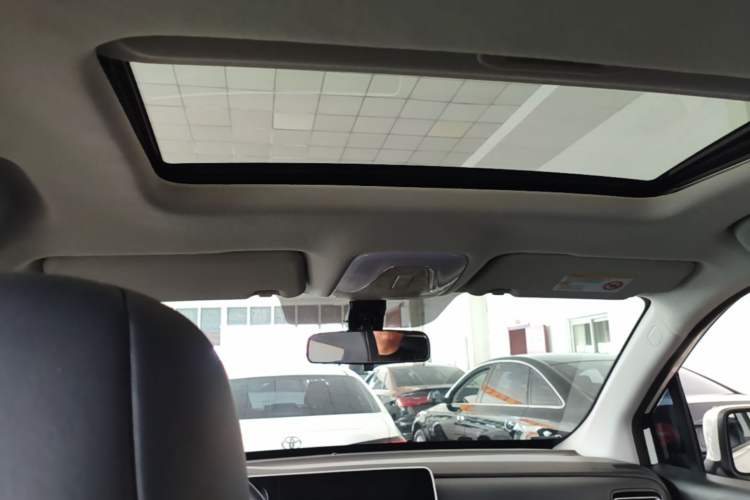 Used GAC Trumpchi GS3 2021 POWER 270T Automatic Luxury Edition Headliner