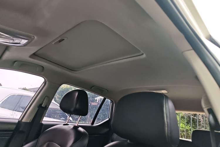 Used GAC Trumpchi GS3 2021 POWER 270T Automatic Luxury Edition Headliner