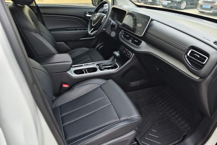 Used GAC Trumpchi GS3 2021 POWER 270T Automatic Red Edition Interior 3