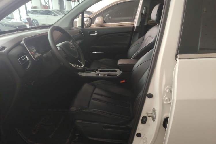 Used GAC Trumpchi GS3 2021 POWER 270T Automatic Luxury Edition Interior 4