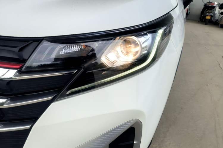 Used GAC Trumpchi GS3 2021 POWER 270T Automatic Sporty Edition Left Front Headlight