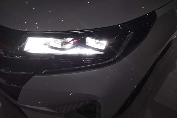 Used GAC Trumpchi GS3 2021 POWER 270T Automatic Luxury Edition Left Front Headlight