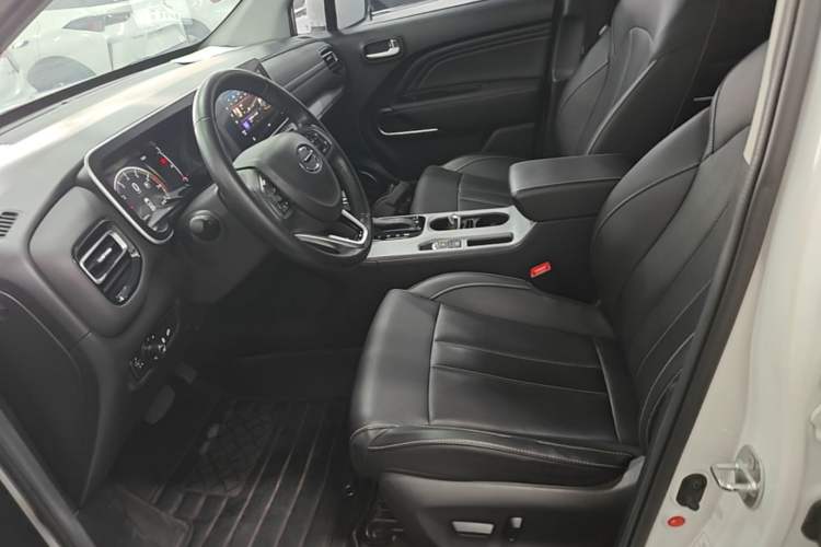 Used GAC Trumpchi GS3 2021 POWER 270T Automatic Prestige Edition Left Front Seat