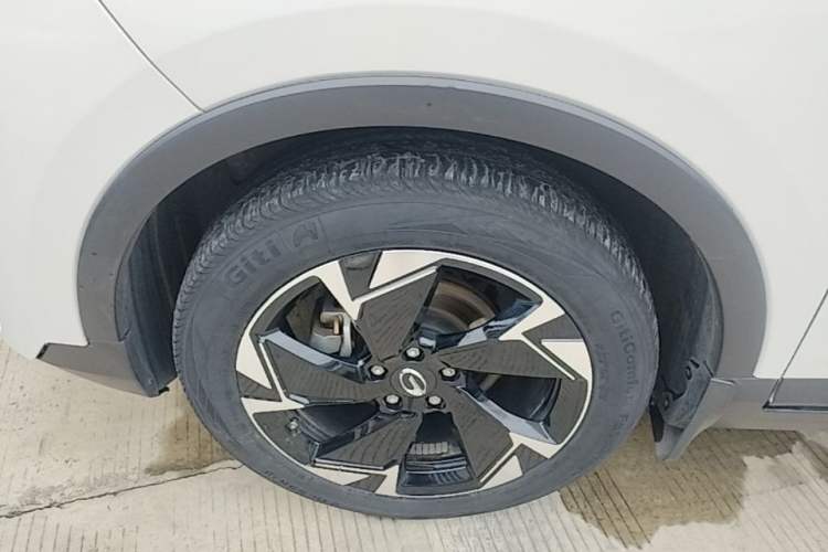 Used GAC Trumpchi GS3 2021 POWER 270T Automatic Dynamic Edition Left Front Wheel Hub