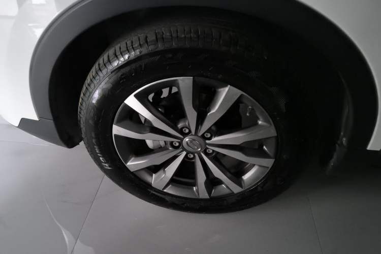 Used GAC Trumpchi GS3 2021 POWER 270T Automatic Dynamic Edition Left Front Wheel Hub
