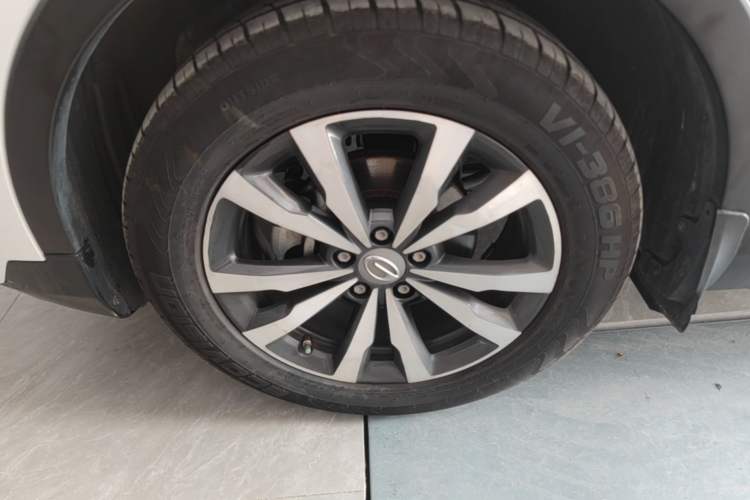 Used GAC Trumpchi GS3 2021 POWER 270T Automatic Sporty Edition Left Front Wheel Hub