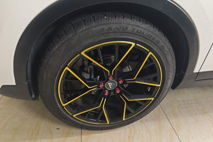 Used GAC Trumpchi GS3 2021 POWER 270T Automatic Prestige Edition Left Front Wheel Hub