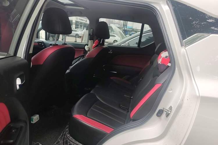 Used GAC Trumpchi GS3 2021 POWER 270T Automatic Red Edition Left Rear Seat