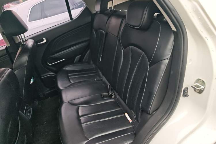 Used GAC Trumpchi GS3 2021 POWER 270T Automatic Luxury Edition Left Rear Seat