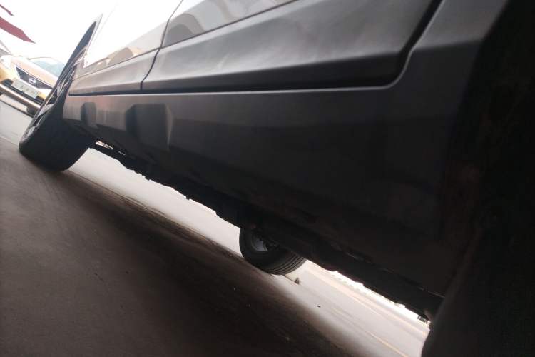 Used GAC Trumpchi GS3 2021 POWER 270T Automatic Luxury Edition Left Side Sill