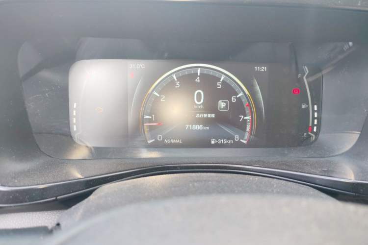 Used GAC Trumpchi GS3 2021 POWER 270T Automatic Luxury Edition Odometer Close Up