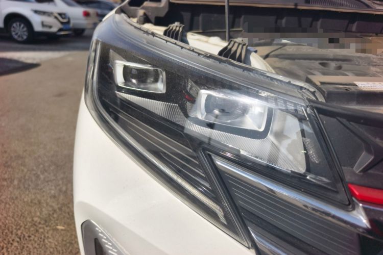 Used GAC Trumpchi GS3 2021 POWER 270T Automatic Luxury Edition Right Front Headlight