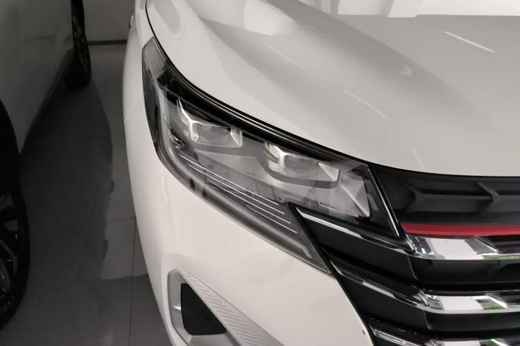Used GAC Trumpchi GS3 2021 POWER 270T Automatic Dynamic Edition Right Front Headlight