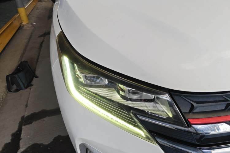 Used GAC Trumpchi GS3 2021 POWER 270T Automatic Luxury Edition Right Front Headlight