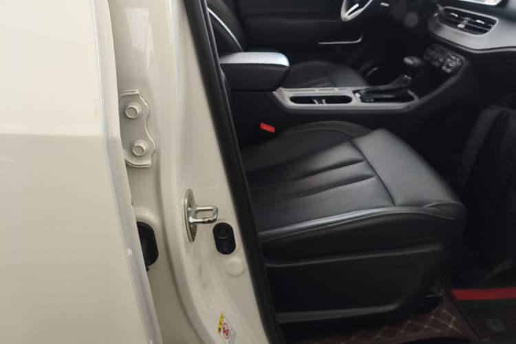 Used GAC Trumpchi GS3 2021 POWER 270T Automatic Luxury Edition Right Front Seat