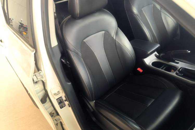 Used GAC Trumpchi GS3 2021 POWER 270T Automatic Sporty Edition Right Front Seat