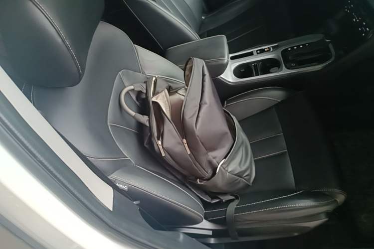 Used GAC Trumpchi GS3 2021 POWER 270T Automatic Sporty Edition Right Front Seat