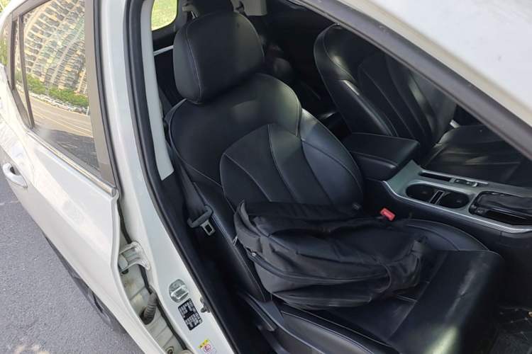 Used GAC Trumpchi GS3 2021 POWER 270T Automatic Luxury Edition Right Front Seat