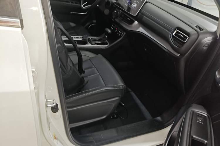 Used GAC Trumpchi GS3 2021 POWER 270T Automatic Luxury Edition Right Front Seat
