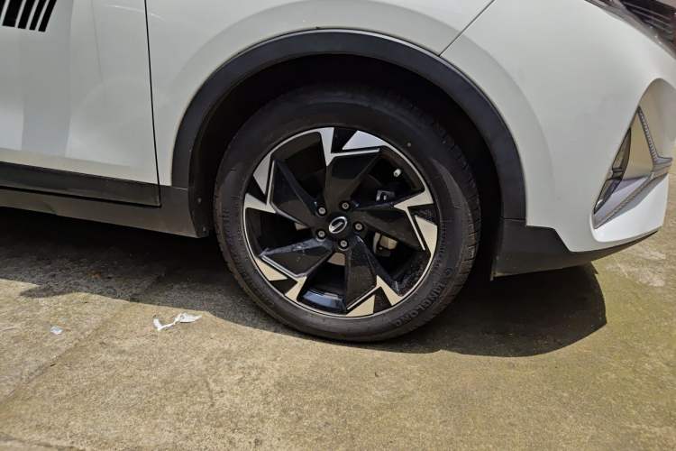 Used GAC Trumpchi GS3 2021 POWER 270T Automatic Luxury Edition Right Front Wheel Hub