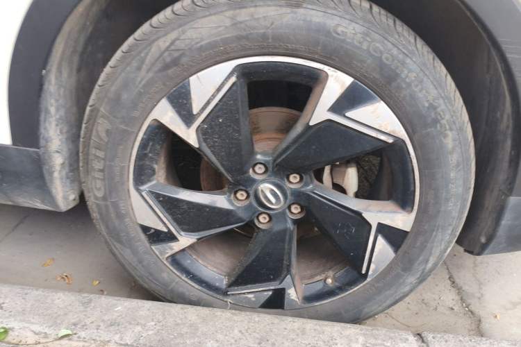 Used GAC Trumpchi GS3 2021 POWER 270T Automatic Luxury Edition Right Front Wheel Hub