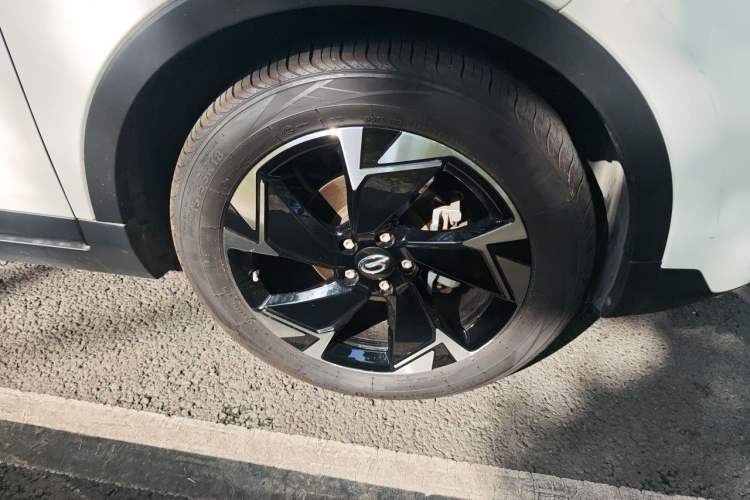 Used GAC Trumpchi GS3 2021 POWER 270T Automatic Luxury Edition Right Front Wheel Hub