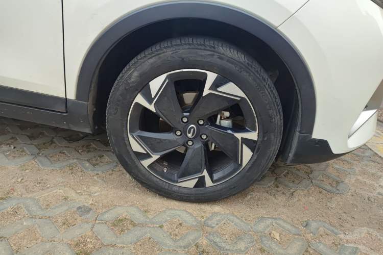 Used GAC Trumpchi GS3 2021 POWER 270T Automatic Luxury Edition Right Front Wheel Hub