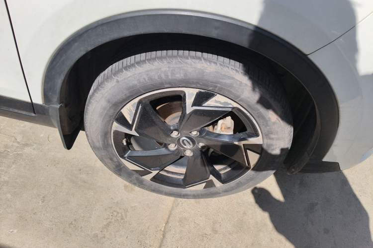Used GAC Trumpchi GS3 2021 POWER 270T Automatic Dynamic Edition Right Front Wheel Hub