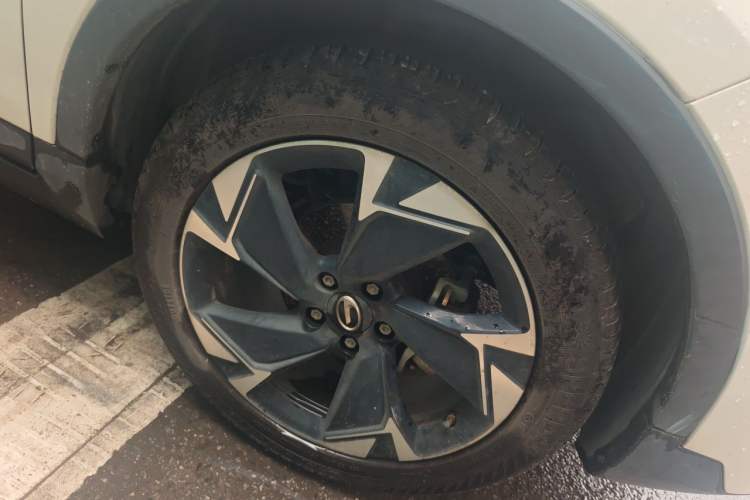 Used GAC Trumpchi GS3 2021 POWER 270T Automatic Luxury Edition Right Front Wheel Hub