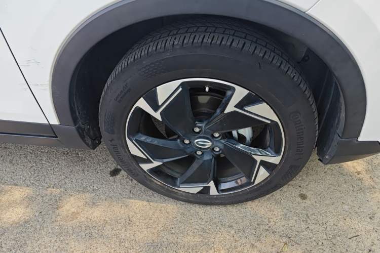Used GAC Trumpchi GS3 2021 POWER 270T Automatic Luxury Edition Right Front Wheel Hub