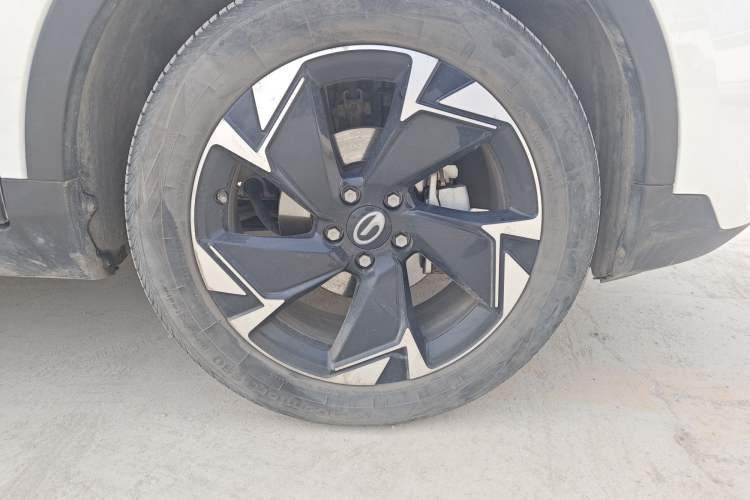Used GAC Trumpchi GS3 2021 POWER 270T Automatic Luxury Edition Right Front Wheel Hub