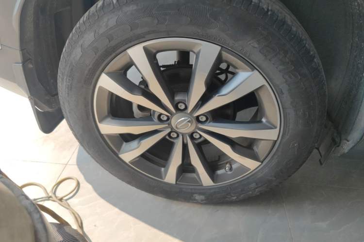Used GAC Trumpchi GS3 2021 POWER 270T Automatic Sporty Edition Right Rear Wheel Hub