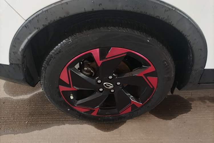 Used GAC Trumpchi GS3 2021 POWER 270T Automatic Red Edition Right Rear Wheel Hub