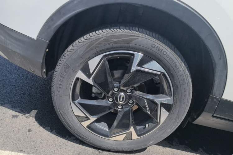 Used GAC Trumpchi GS3 2021 POWER 270T Automatic Red Edition Right Rear Wheel Hub