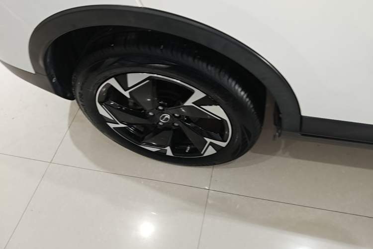 Used GAC Trumpchi GS3 2021 POWER 270T Automatic Luxury Edition Right Rear Wheel Hub