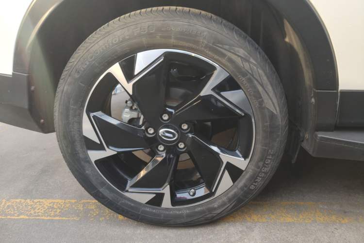 Used GAC Trumpchi GS3 2021 POWER 270T Automatic Luxury Edition Right Rear Wheel Hub