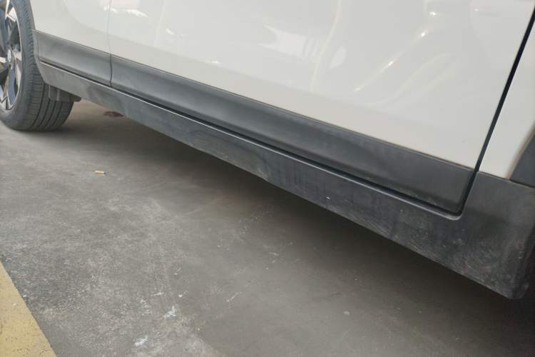Used GAC Trumpchi GS3 2021 POWER 270T Automatic Luxury Edition Right Side Sill