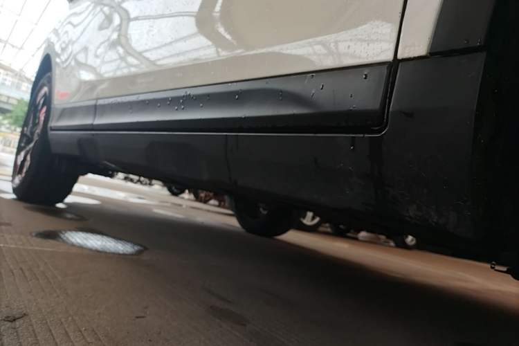 Used GAC Trumpchi GS3 2021 POWER 270T Automatic Red Edition Right Side Sill