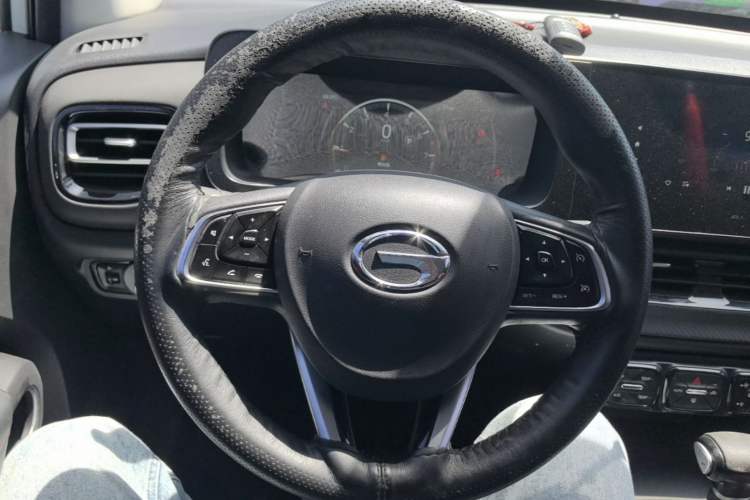 Used GAC Trumpchi GS3 2021 POWER 270T Automatic Red Edition Steering Wheel