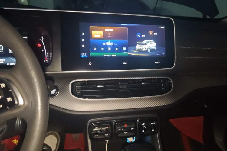 Used GAC Trumpchi GS3 2022 POWER 270T Automatic Luxury Edition Audio And AC Panel
