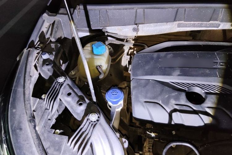 Used GAC Trumpchi GS3 2022 POWER 270T Automatic Luxury Edition Engine Bay Right