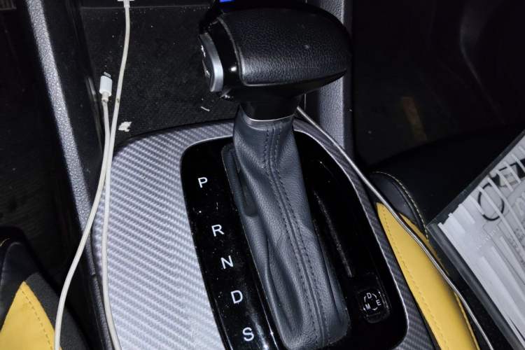 Used GAC Trumpchi GS3 2022 POWER 270T Automatic Luxury Edition Gear Lever