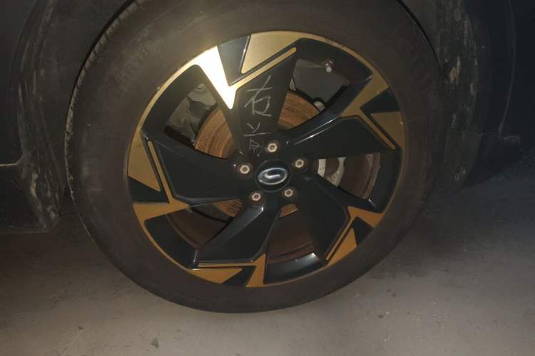 Used GAC Trumpchi GS3 2022 POWER 270T Automatic Luxury Edition Right Front Wheel Hub