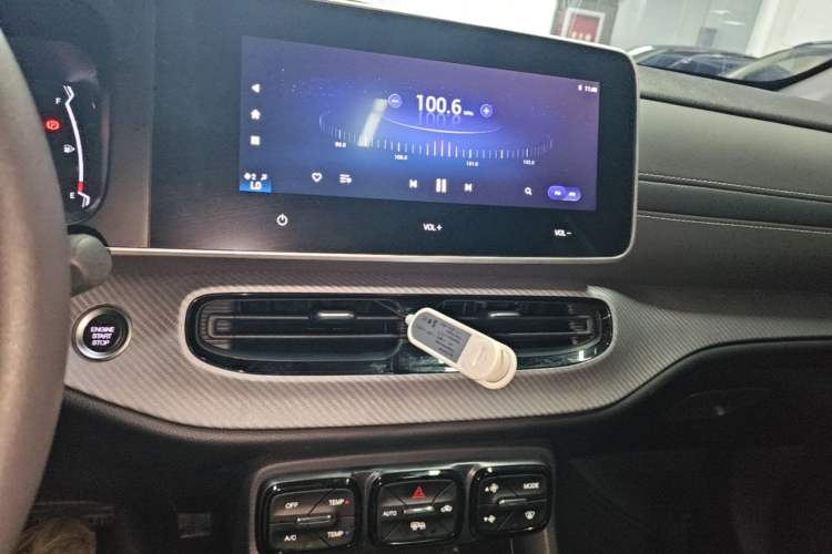 Used GAC Trumpchi GS3 2022 POWER 270T Automatic Luxury Edition Audio And AC Panel