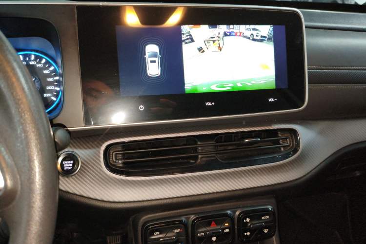Used GAC Trumpchi GS3 2022 POWER 270T Automatic Sporty Edition Audio And AC Panel