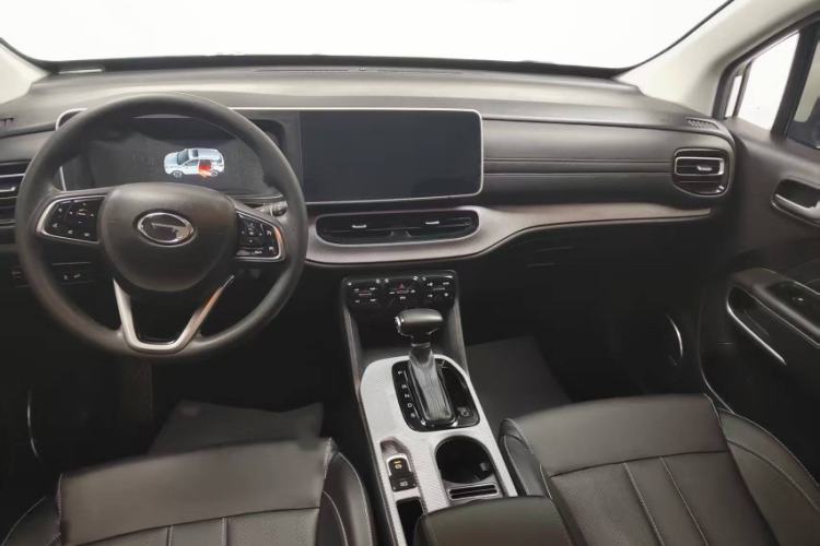 Used GAC Trumpchi GS3 2022 POWER 270T Automatic Luxury Edition Audio And AC Panel