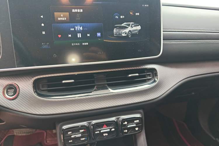 Used GAC Trumpchi GS3 2022 POWER 270T Automatic Luxury Edition Audio And AC Panel