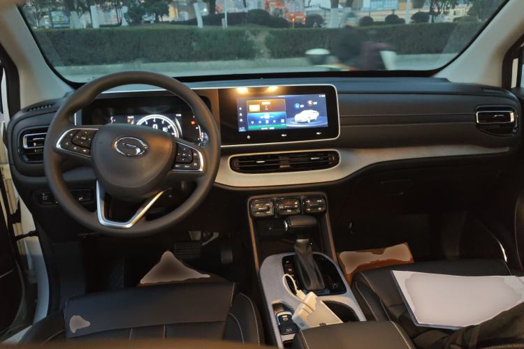 Used GAC Trumpchi GS3 2022 POWER 270T Automatic Luxury Edition Center Console